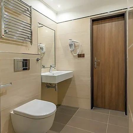 Tetrevi Boudy Hotel 3*